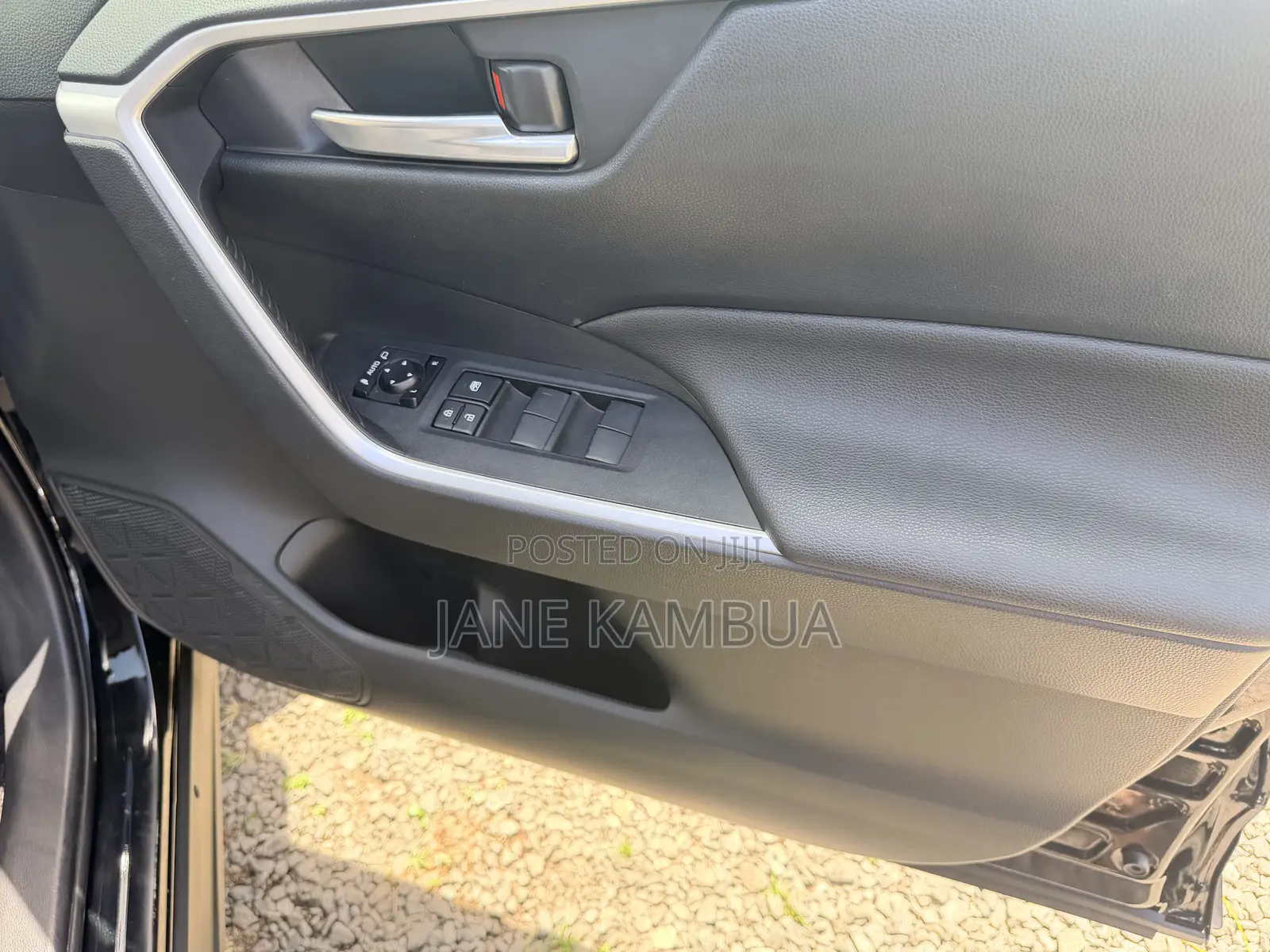 Toyota RAV4 Adventure 4dr SUV (2.5L 4cyl 6A) 2018 Black