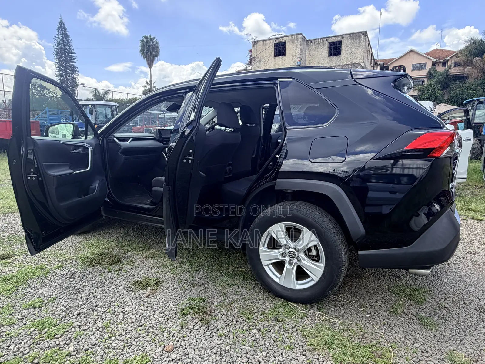 Toyota RAV4 Adventure 4dr SUV (2.5L 4cyl 6A) 2018 Black