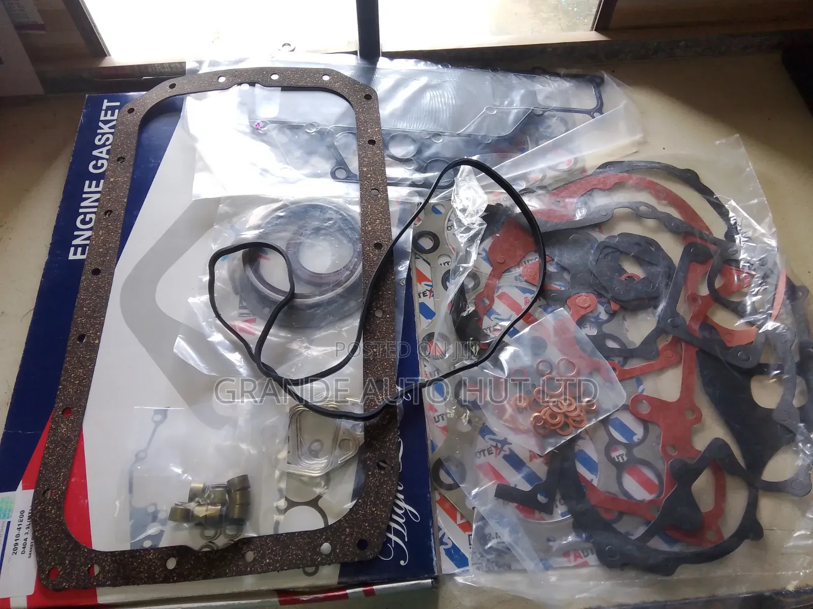 Overhaul Gasket Kit Hyundai Hd72/65 (Autotex Brand)