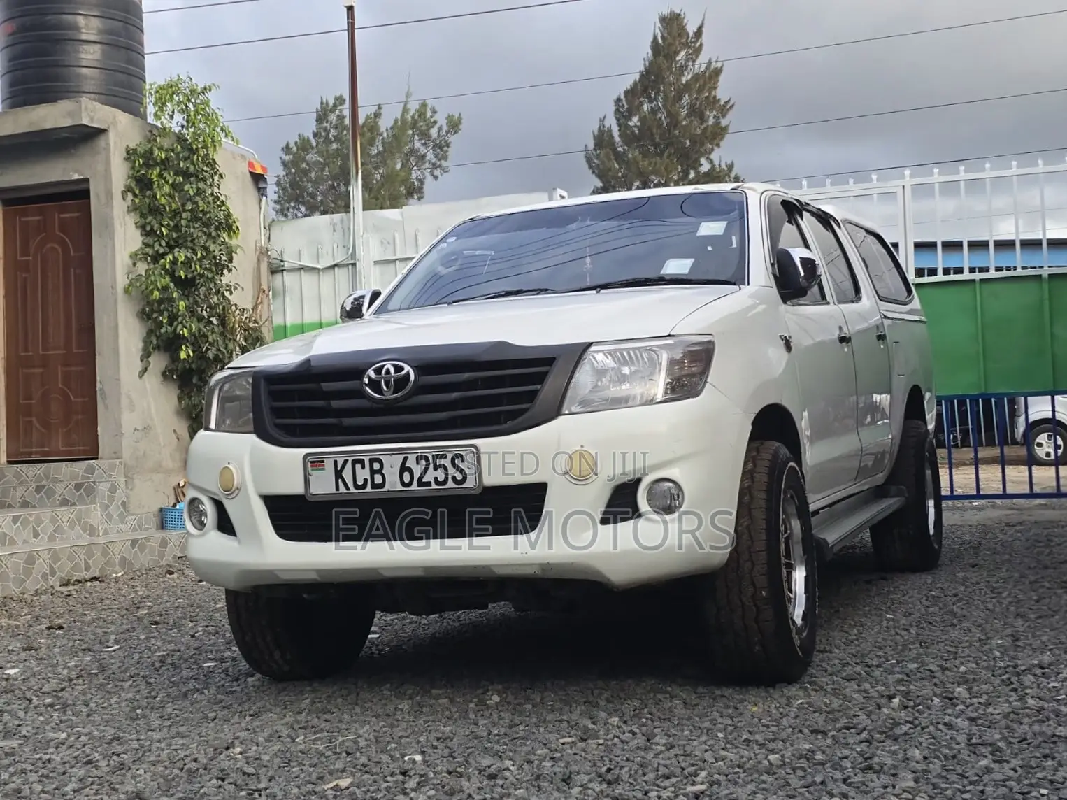 Toyota Hilux 2014 White