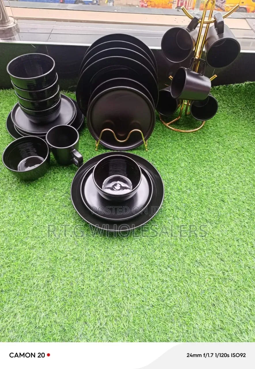 24pcs Black Dinner Set Plates Bowls Mugs Stylish