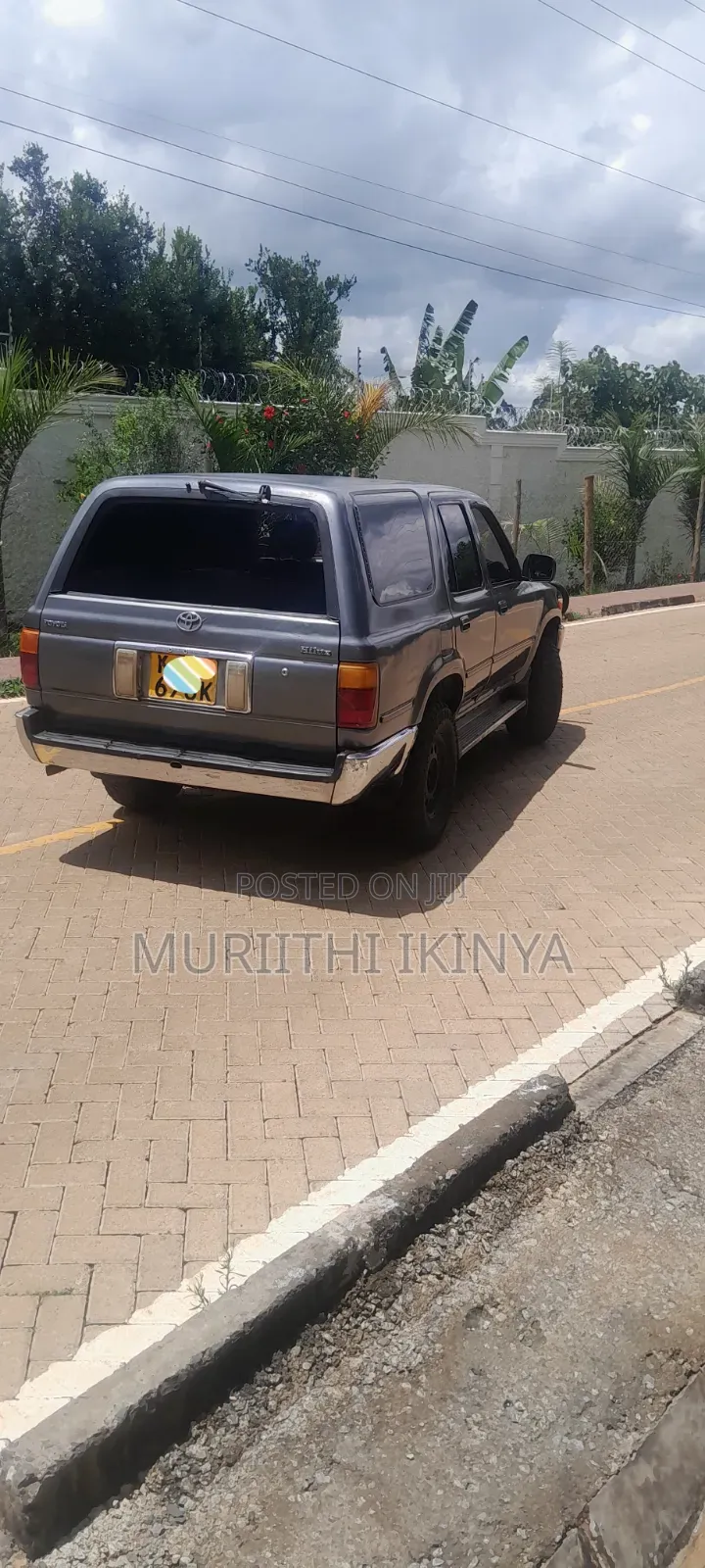 Toyota Hilux 1998 Gray