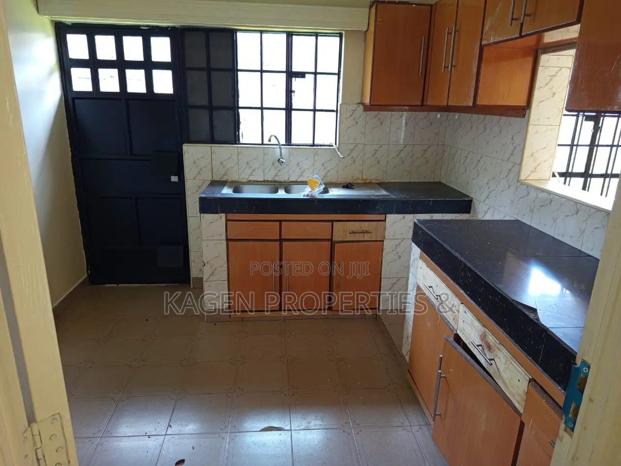 3bdrm Bungalow in Ngong CBD for rent