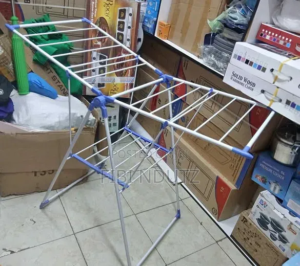 Portable Cloth Rack It's Foldable/Portable Cloth Rack