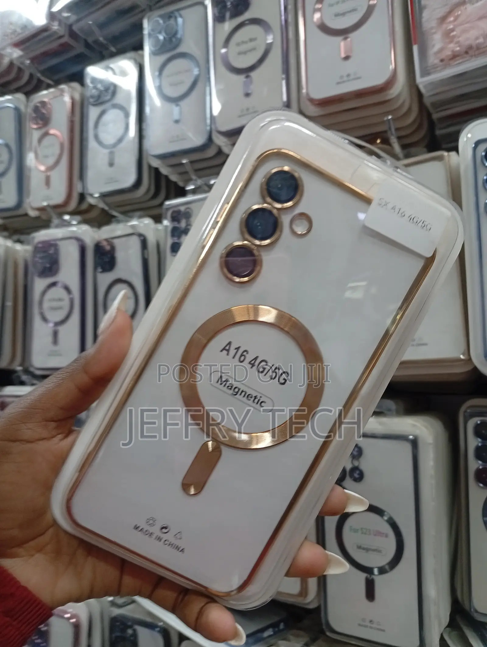 Clear Magnetic Case Compatible With the Samsung Galaxy A16 4g/5g.