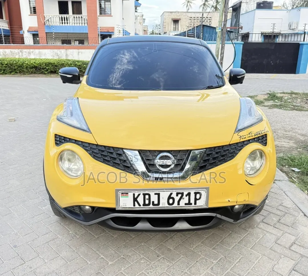 Nissan Juke 2015 Yellow