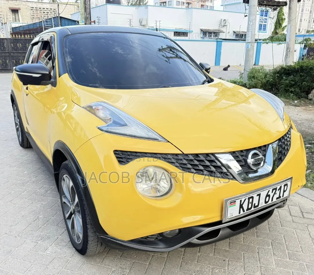 Nissan Juke 2015 Yellow
