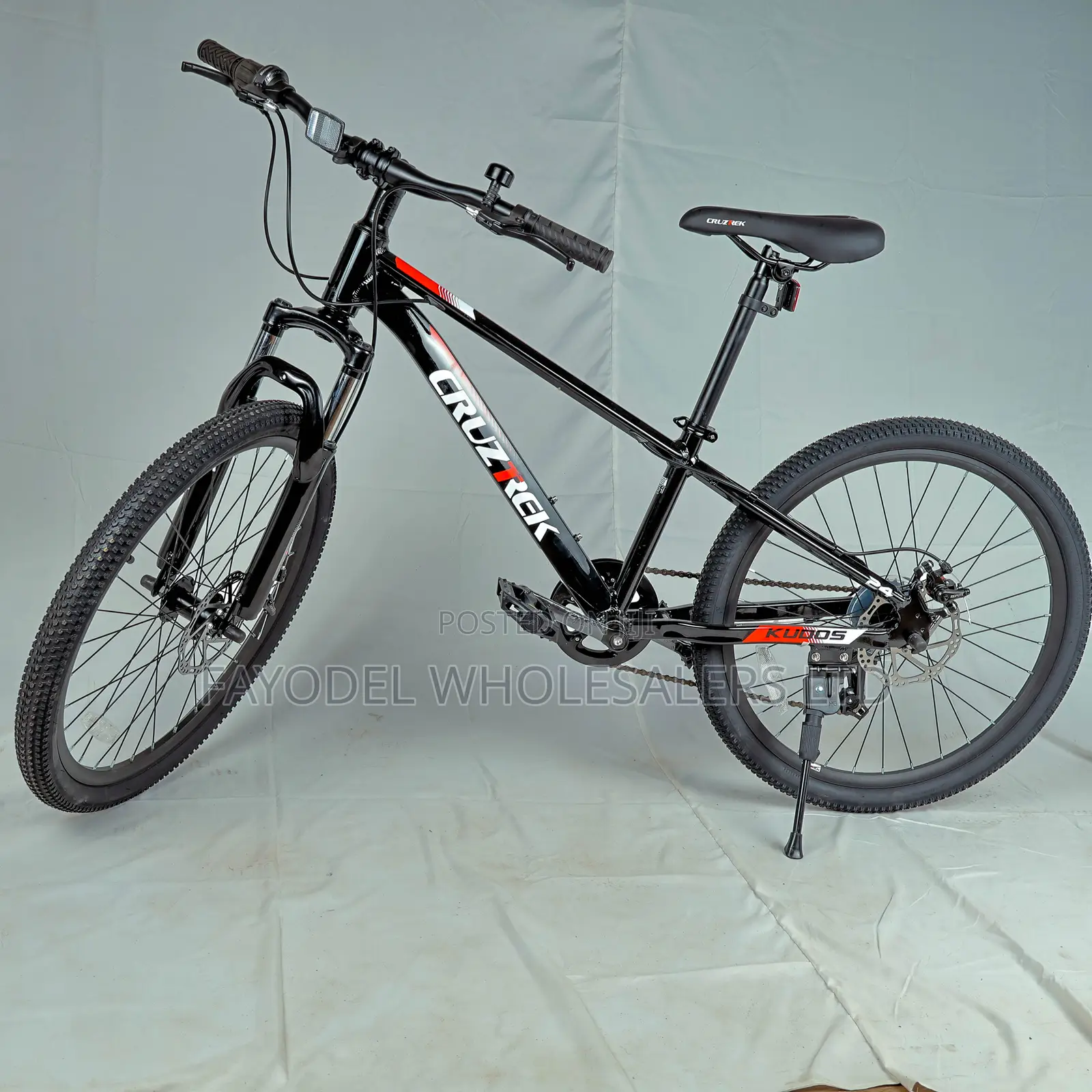 Cruztrek Unisex Bike Size 24 – Strong Frame Comfortable Saddle