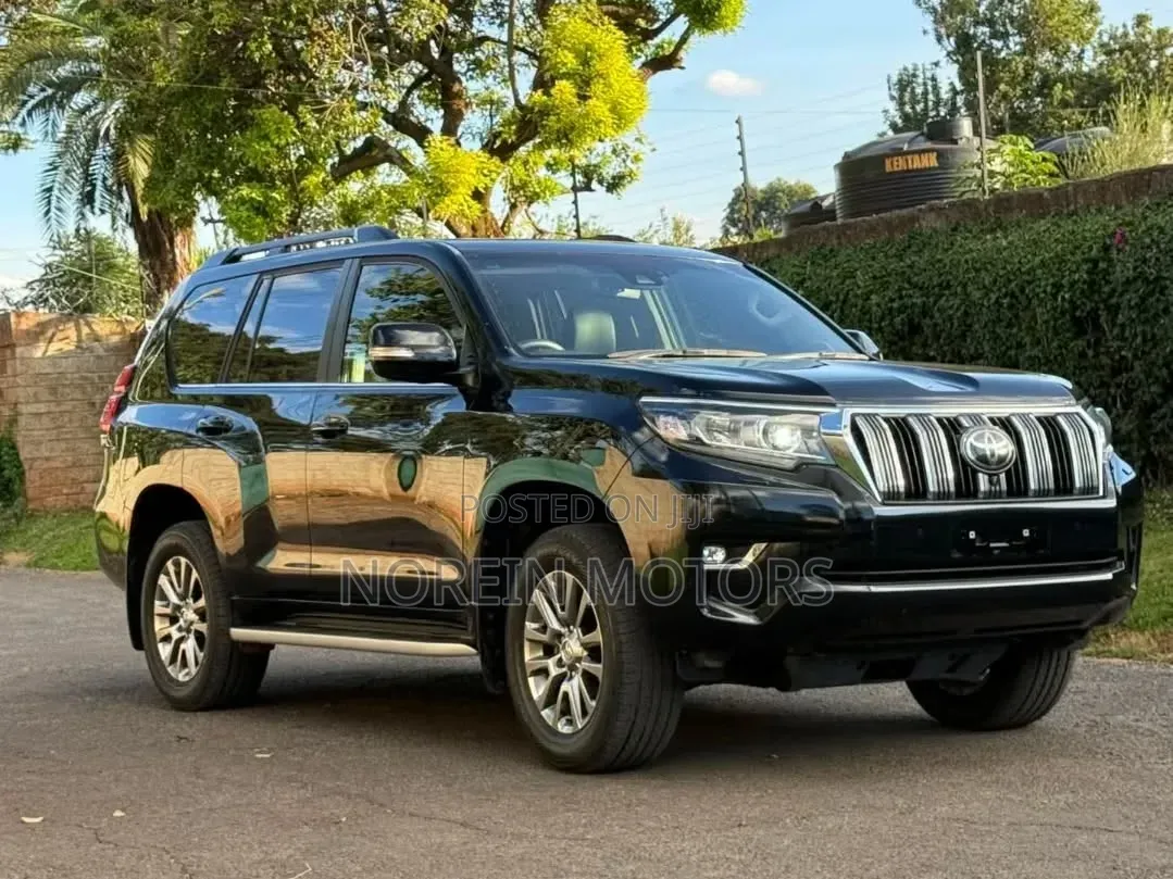 Toyota Land Cruiser Prado Kakadu 2019 Matt Black