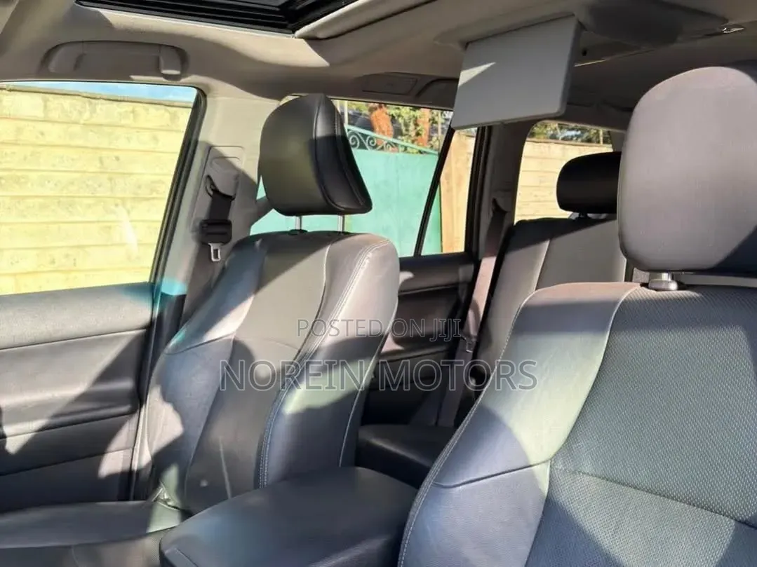 Toyota Land Cruiser Prado Kakadu 2019 Matt Black