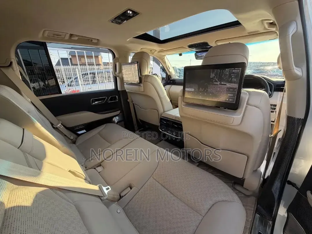 Toyota Land Cruiser Prado 2023