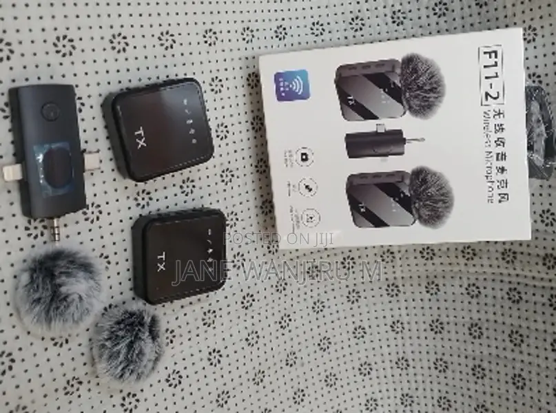 F11_2 Wireless Microphone