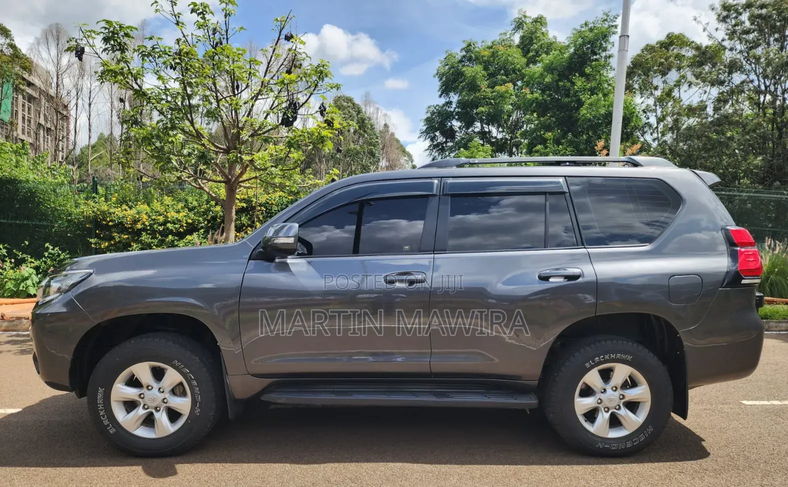Toyota Land Cruiser Prado 2010 Gray