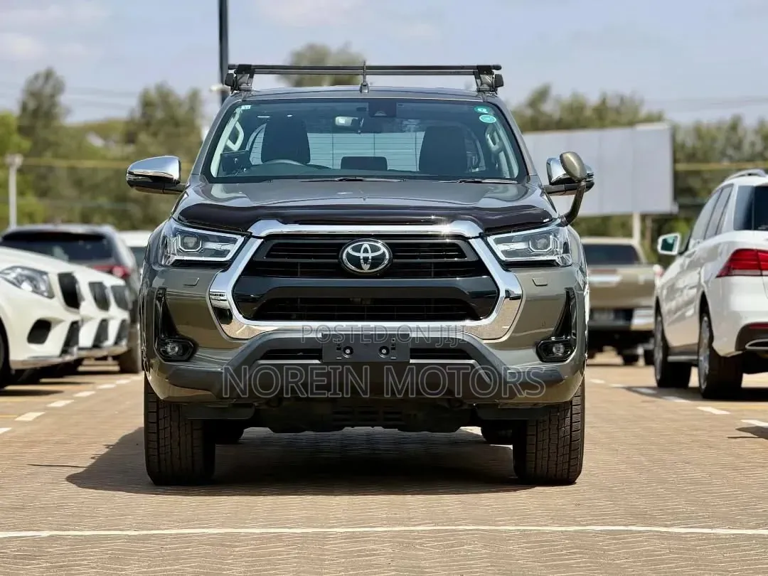 Toyota Hilux Revo Double Cab Deisel 2.4 AWD 2020 Green