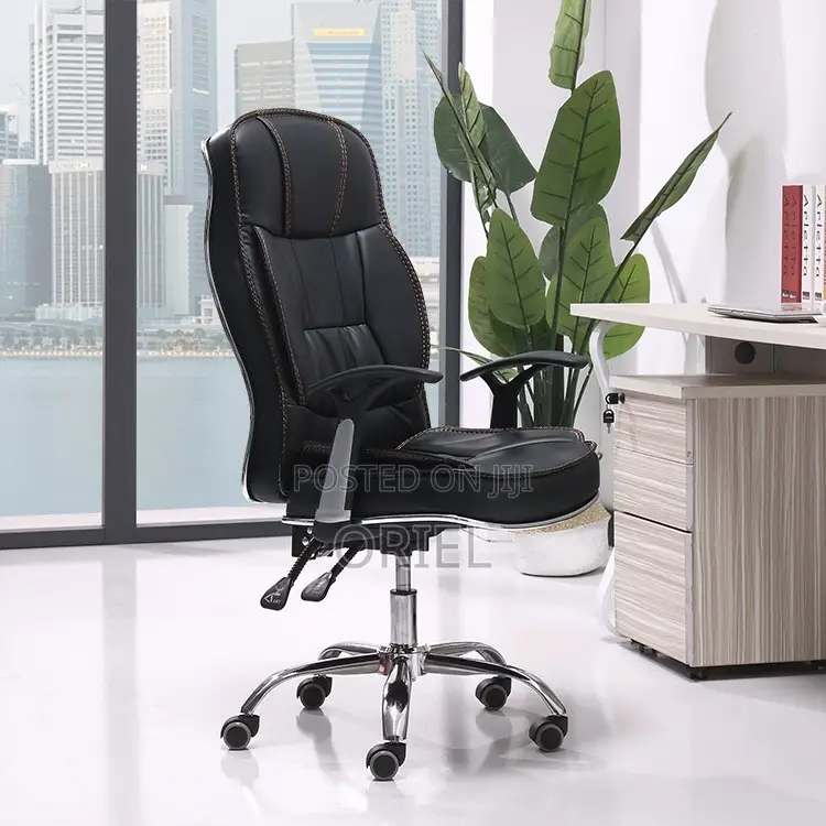 Executive Office Chair : Padded Executive Leather Desk Chair