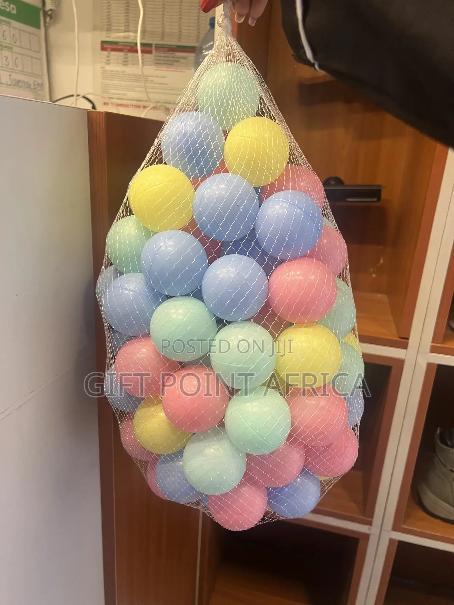 100 Pieces Kids Play Balls
