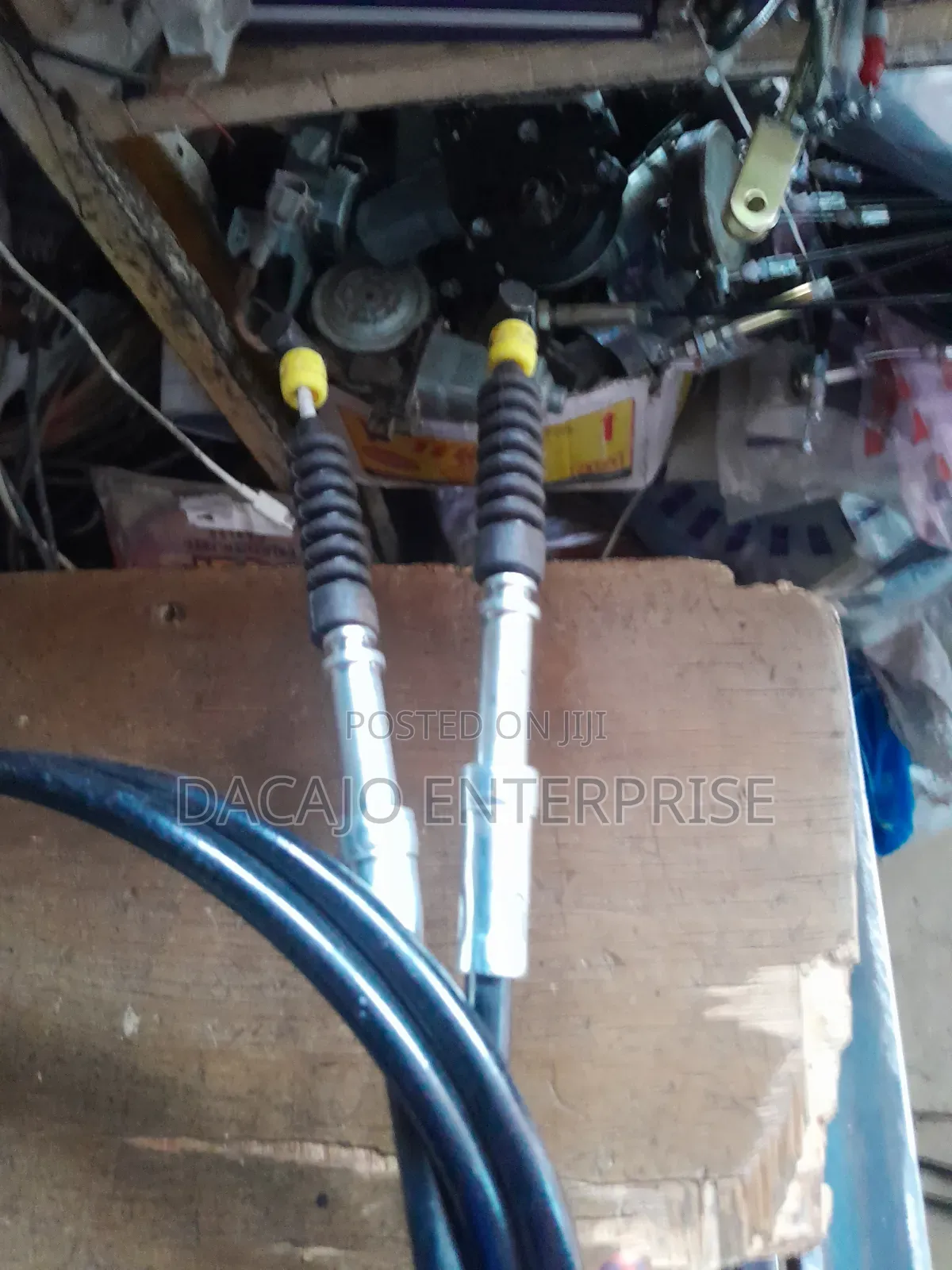 Quality New Toyota 2 Wheel Rear Handbrake Cables