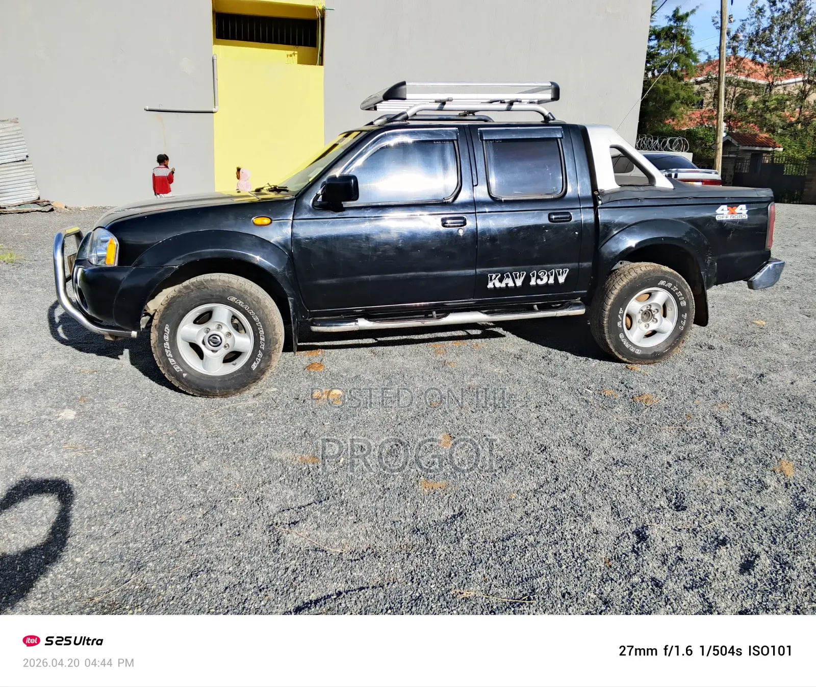 Nissan Hardbody 2009 Black