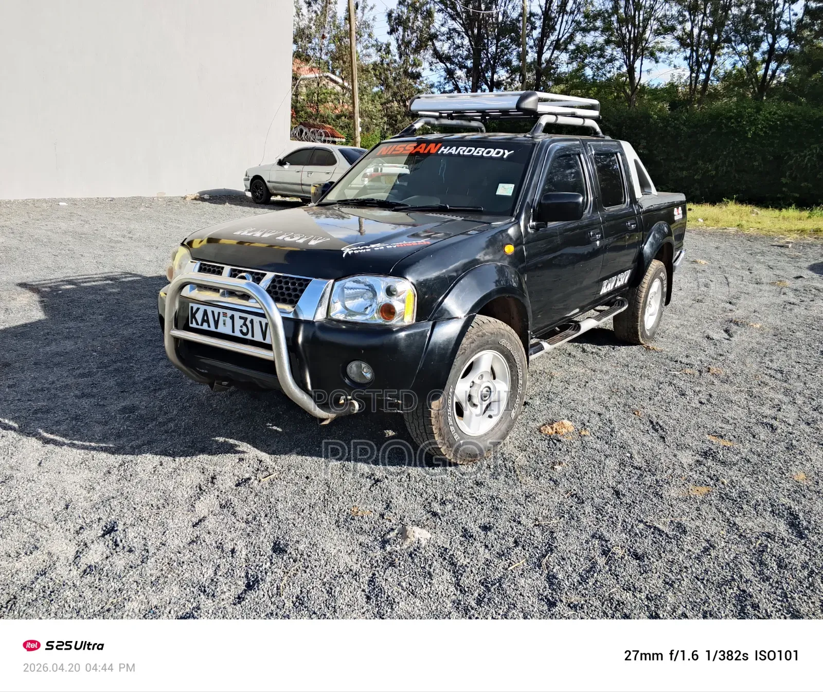 Nissan Hardbody 2009 Black