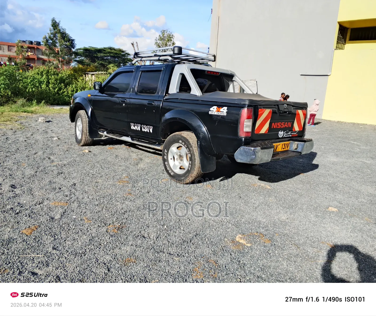 Nissan Hardbody 2009 Black