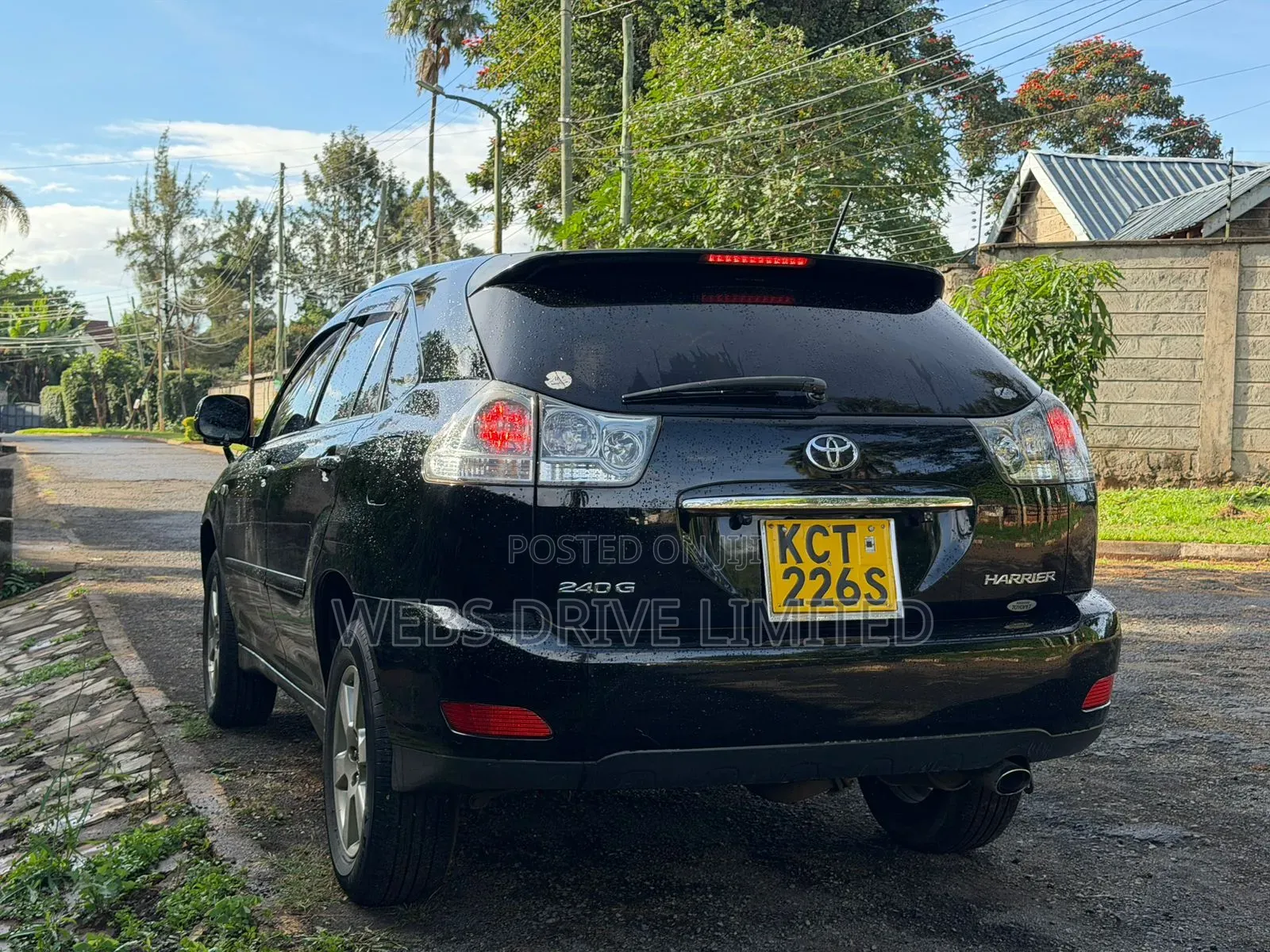 Toyota Harrier 240G 2012 Black
