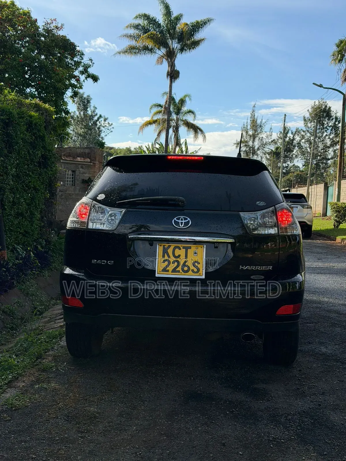 Toyota Harrier 240G 2012 Black