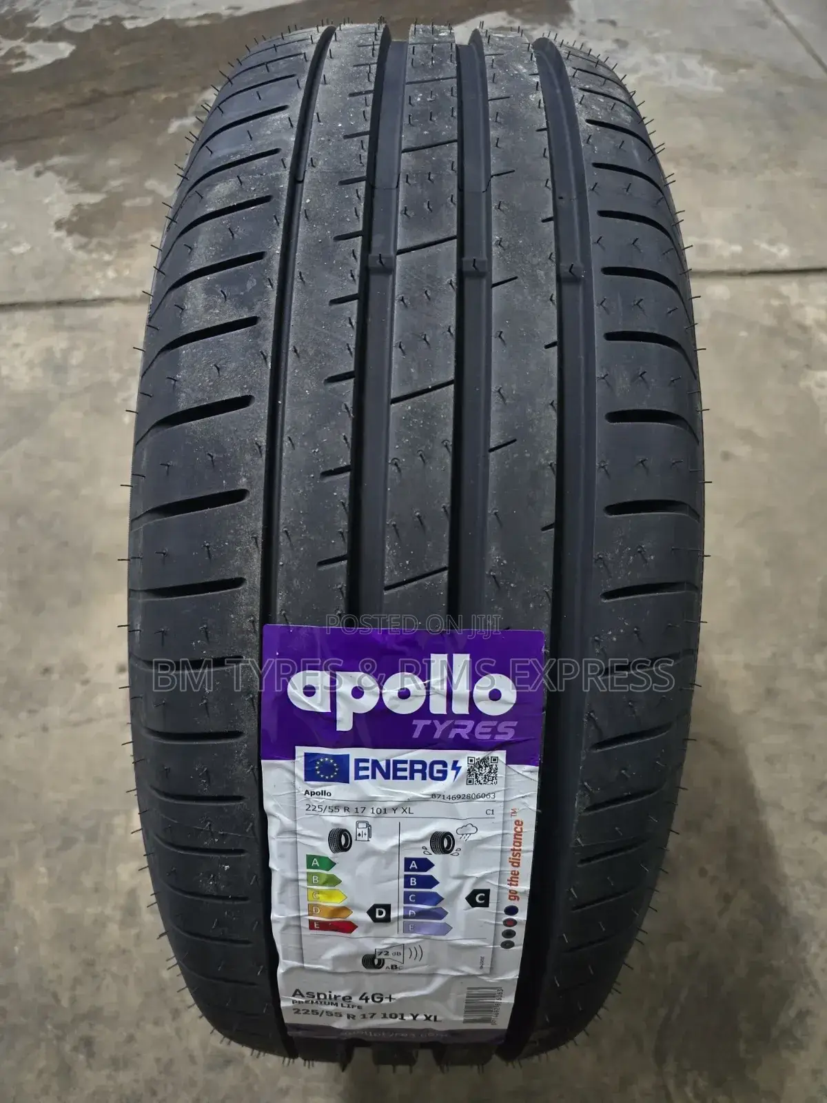225 /55 R17 Apollo Tyres (India)