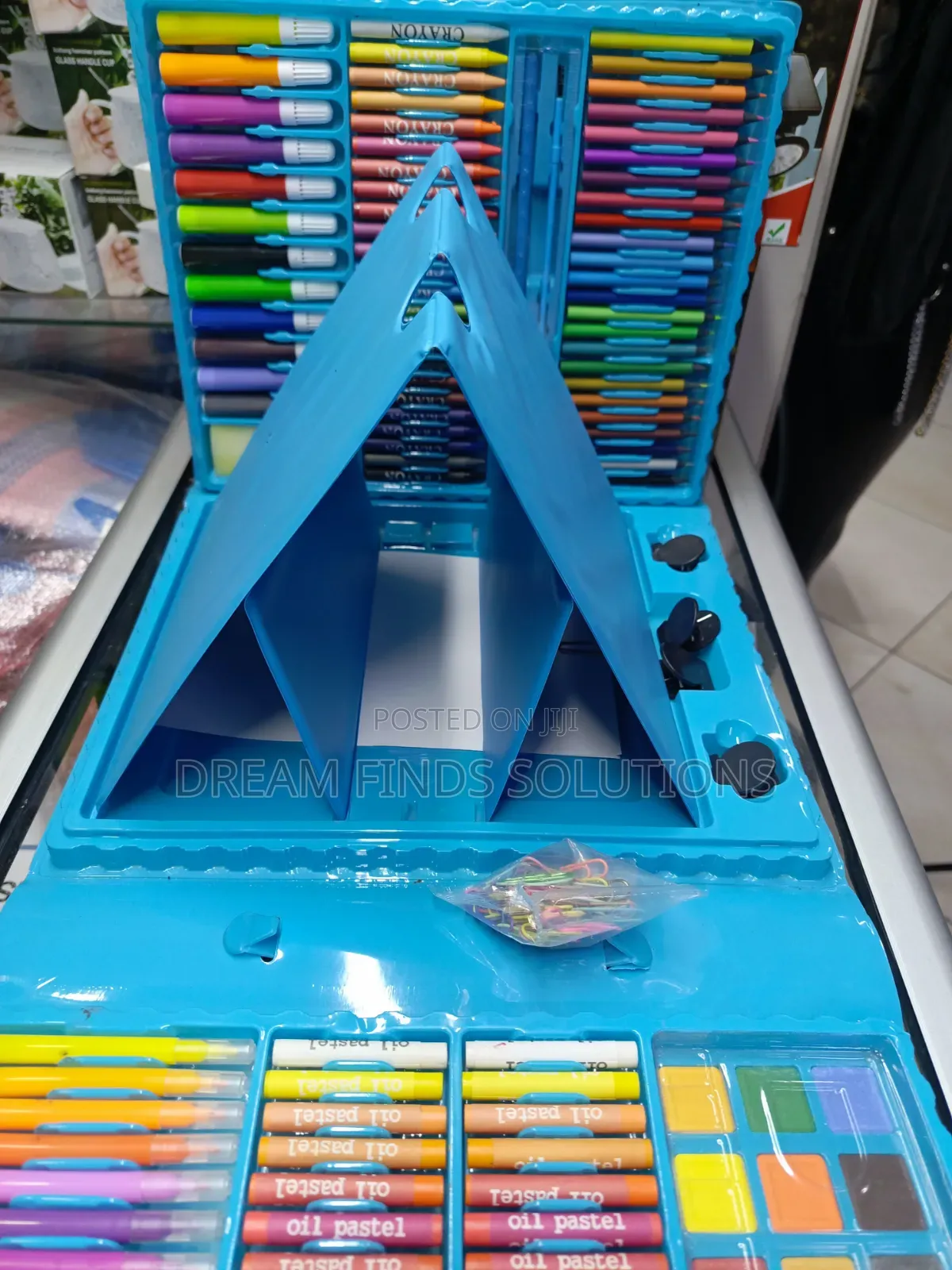 208 Pieces 3+ Super Mega Art Set