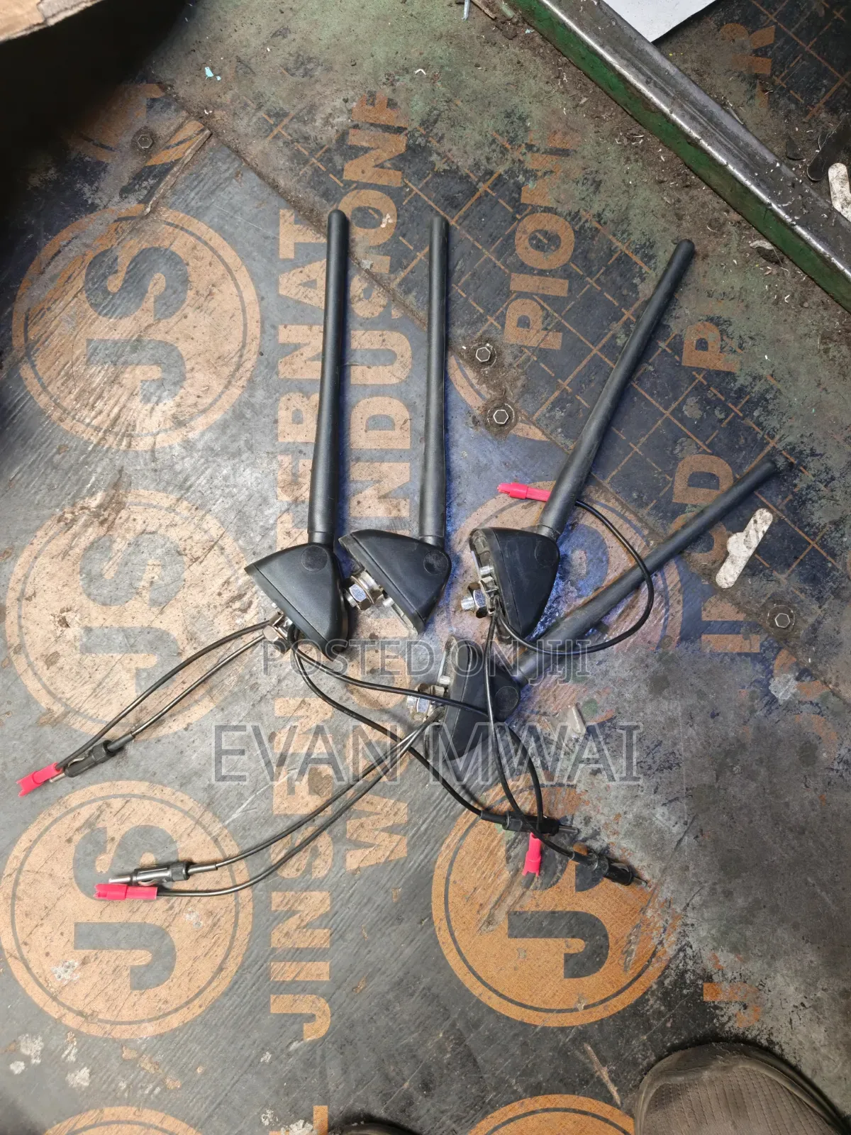 Toyota Passo Aerial /Antenna Available