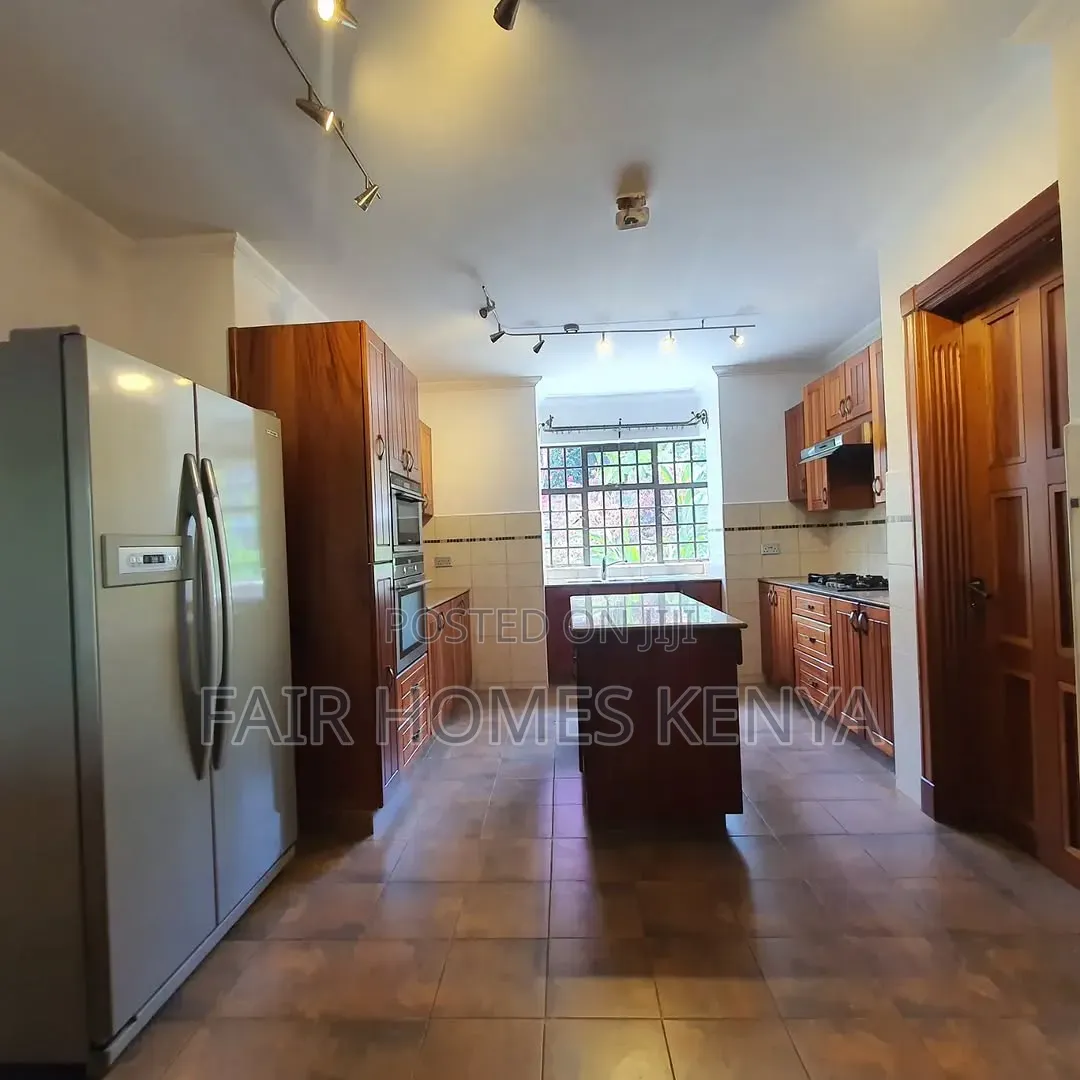 4bdrm Townhouse / Terrace in Peponi Road, Spring Valley for rent