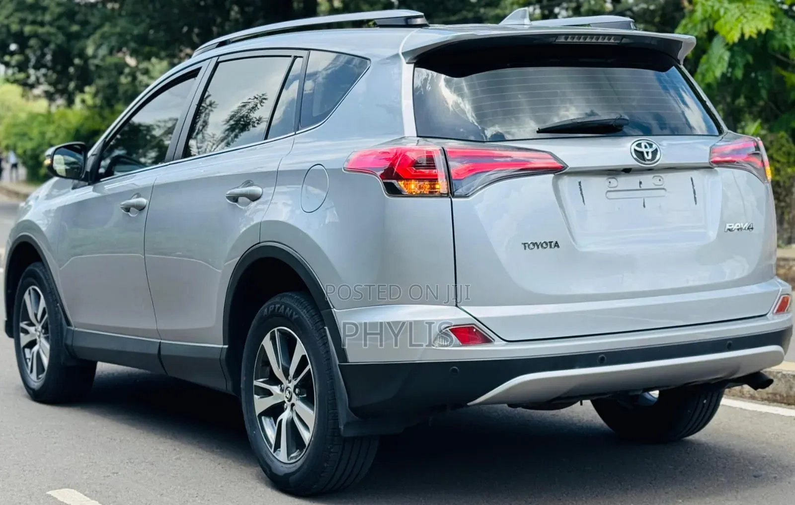 Toyota RAV4 2019 White