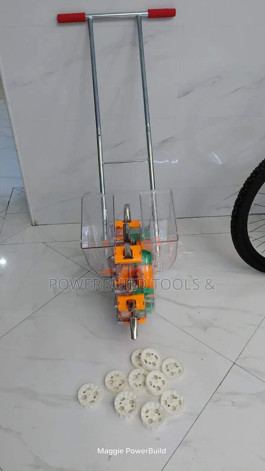 Manual Hand-Push Agricultural Seed Planter With Fertiliser Machine
