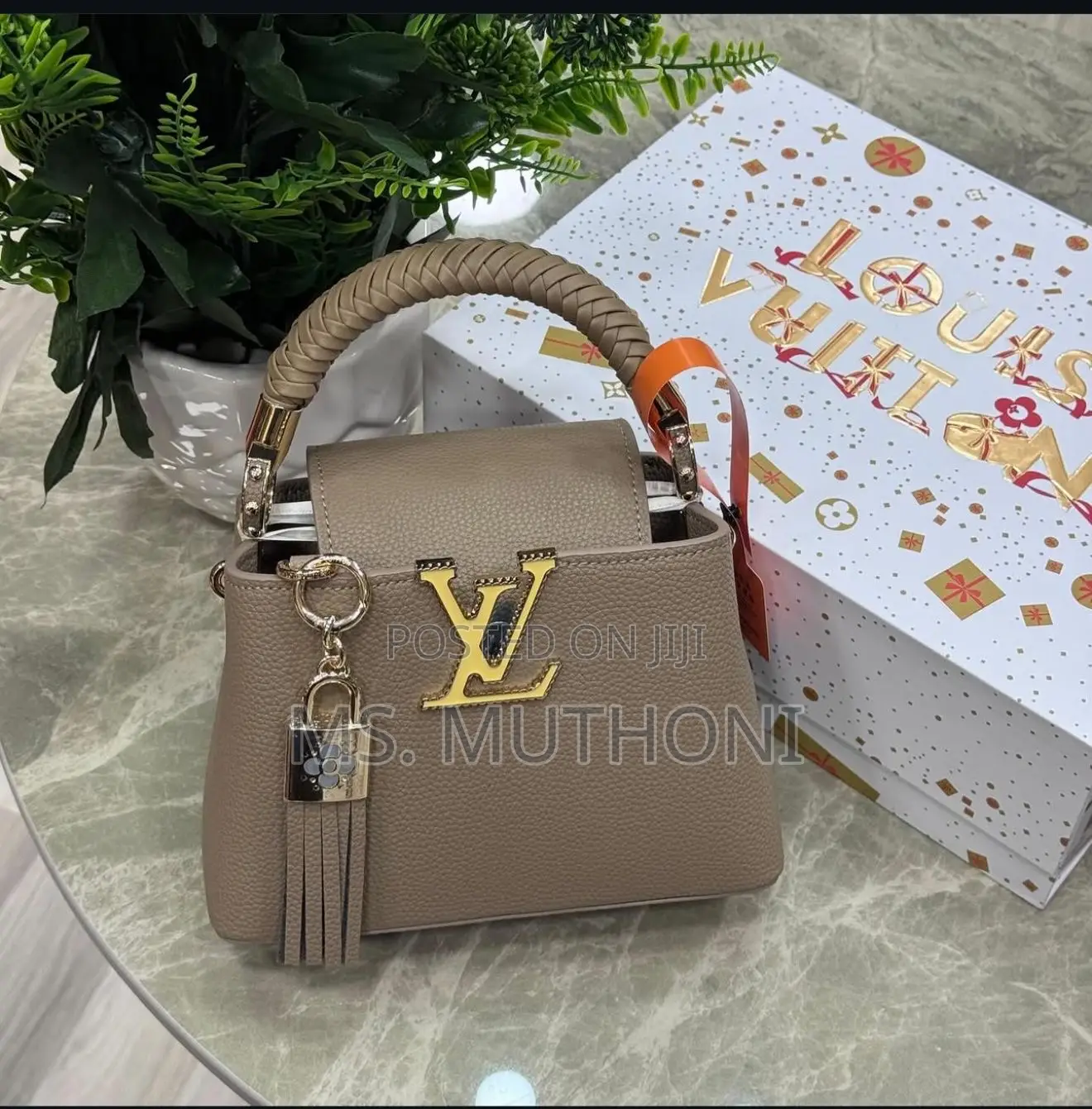 Premium !!Boxed , Louis Vuitton Capucines Bb Handbag