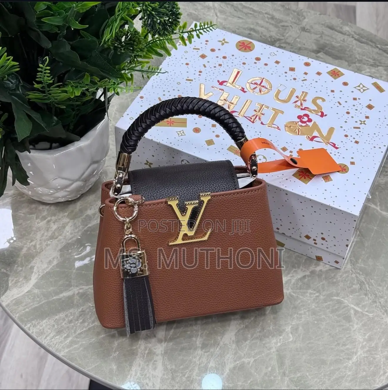 Premium !!Boxed , Louis Vuitton Capucines Bb Handbag