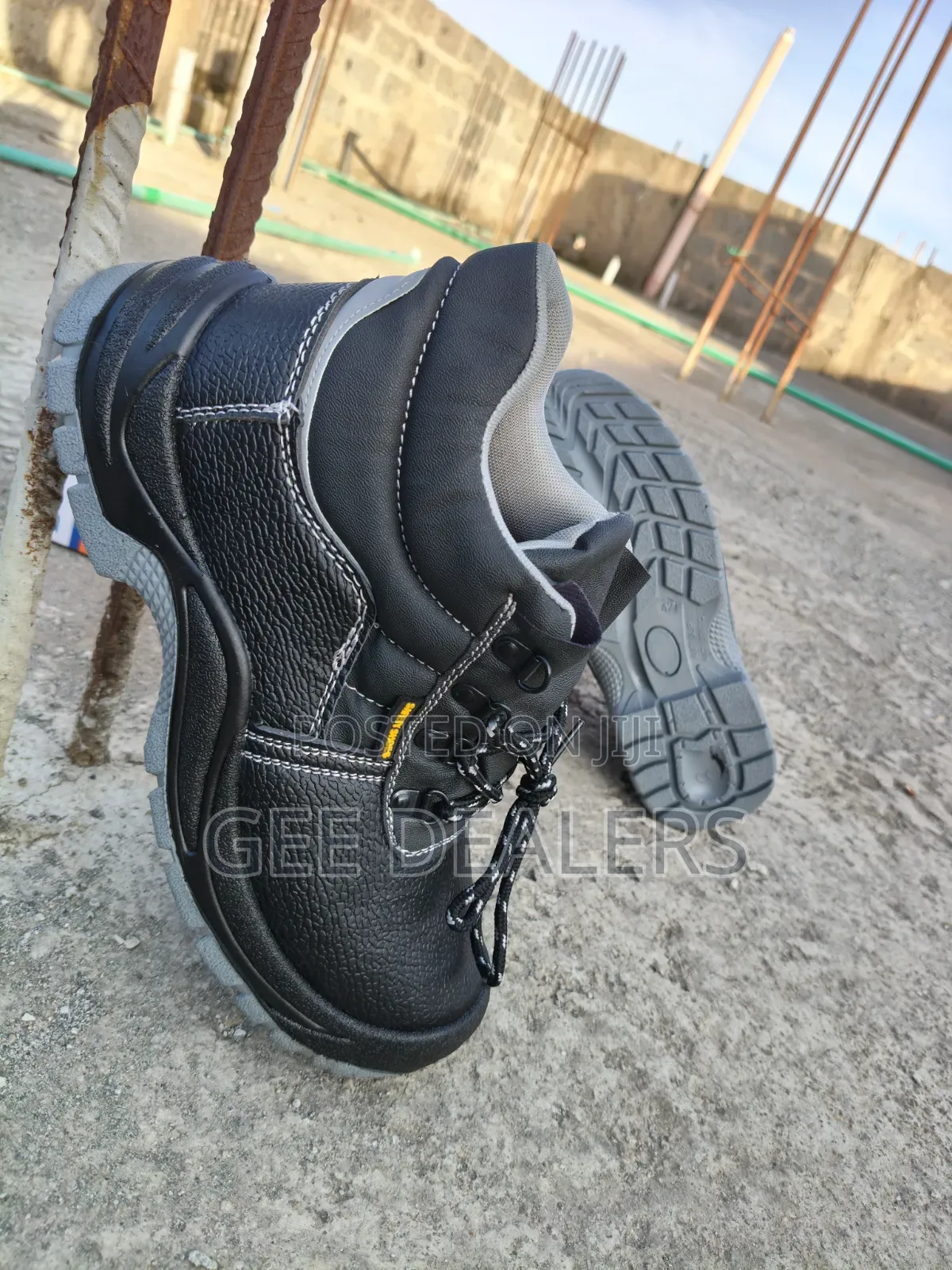 Anti Slip ,Oil Resistant Safety Boots, Safety Shoes Size 38-45