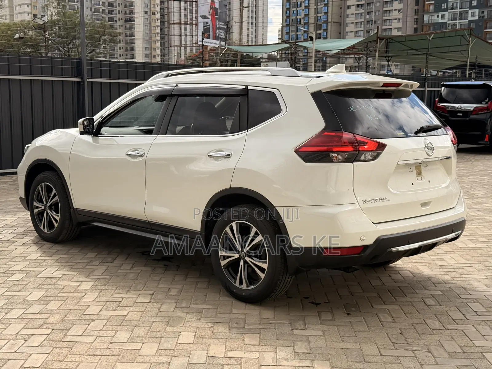 Nissan X-Trail 2.0 Petrol AWD 2018 White