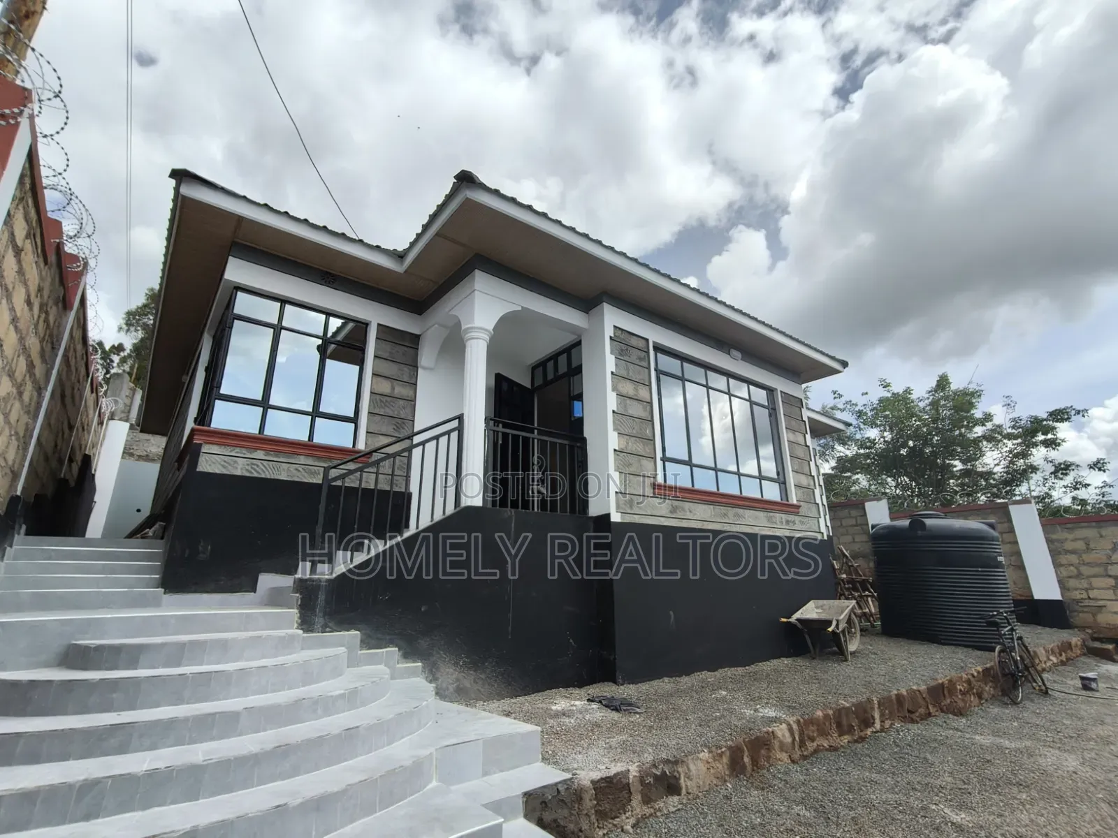 3bdrm Bungalow in Maragara Road, Ngong for sale
