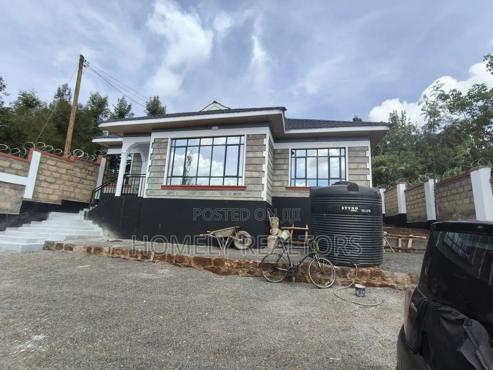 3bdrm Bungalow in Maragara Road, Ngong for sale