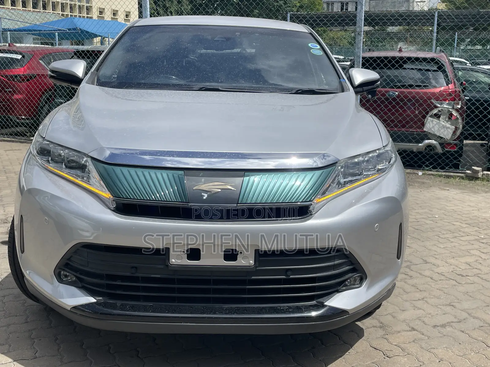 Toyota Harrier 2.0 2019 Silver