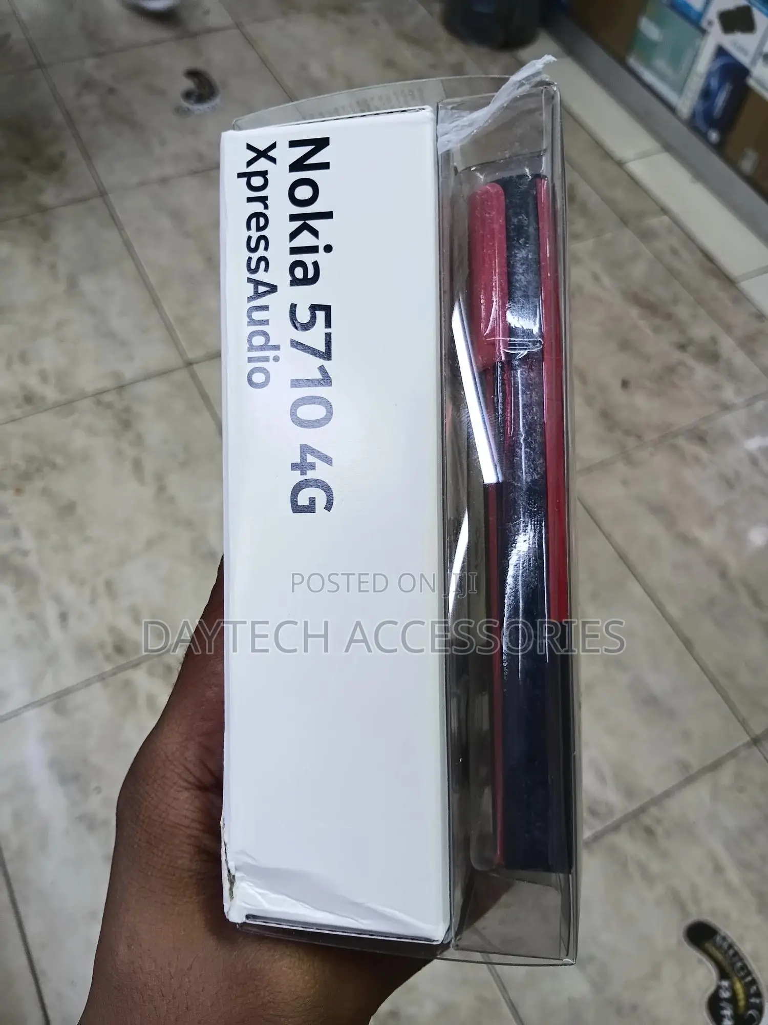 New Nokia 5710 XpressAudio