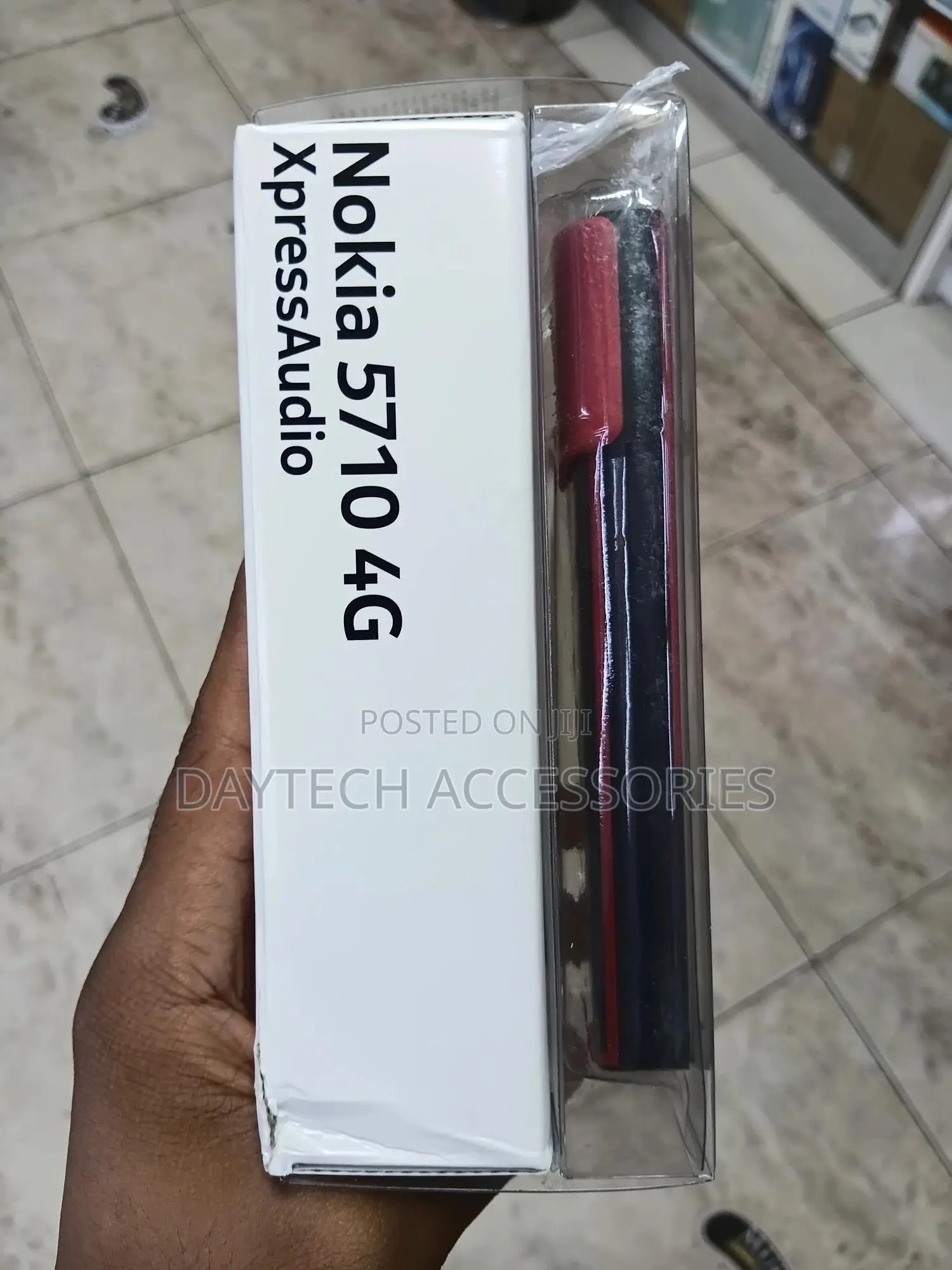 New Nokia 5710 XpressAudio White