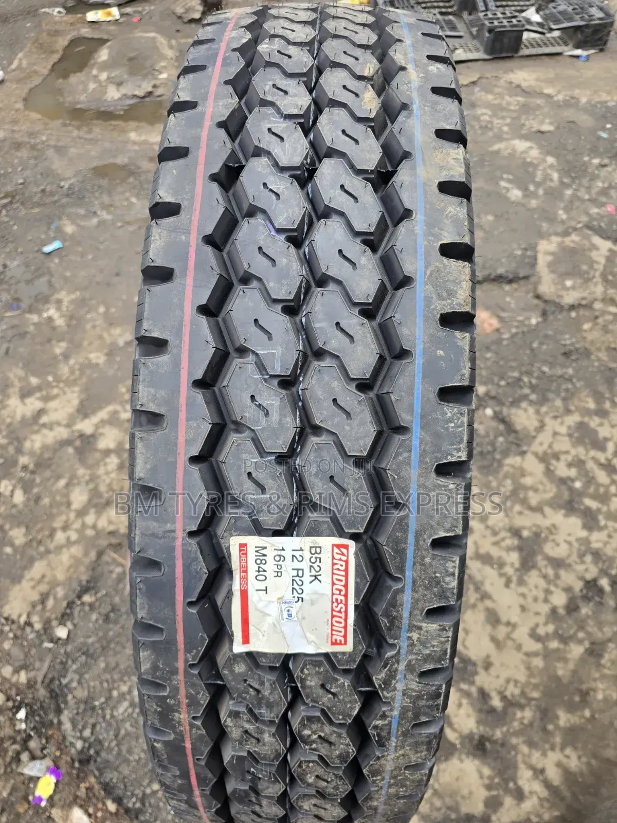 12 R22.5 Bridgestone Tyres (Japan)