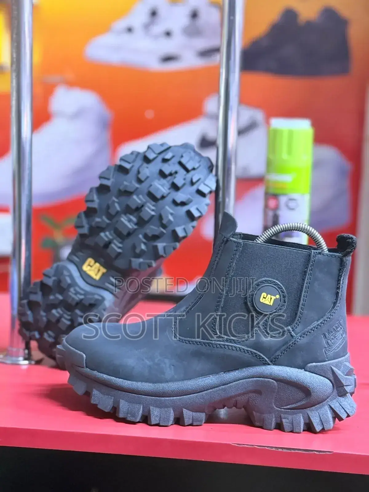 Caterpillar Chelsea Boots Sizes 39 to 45 on Offer