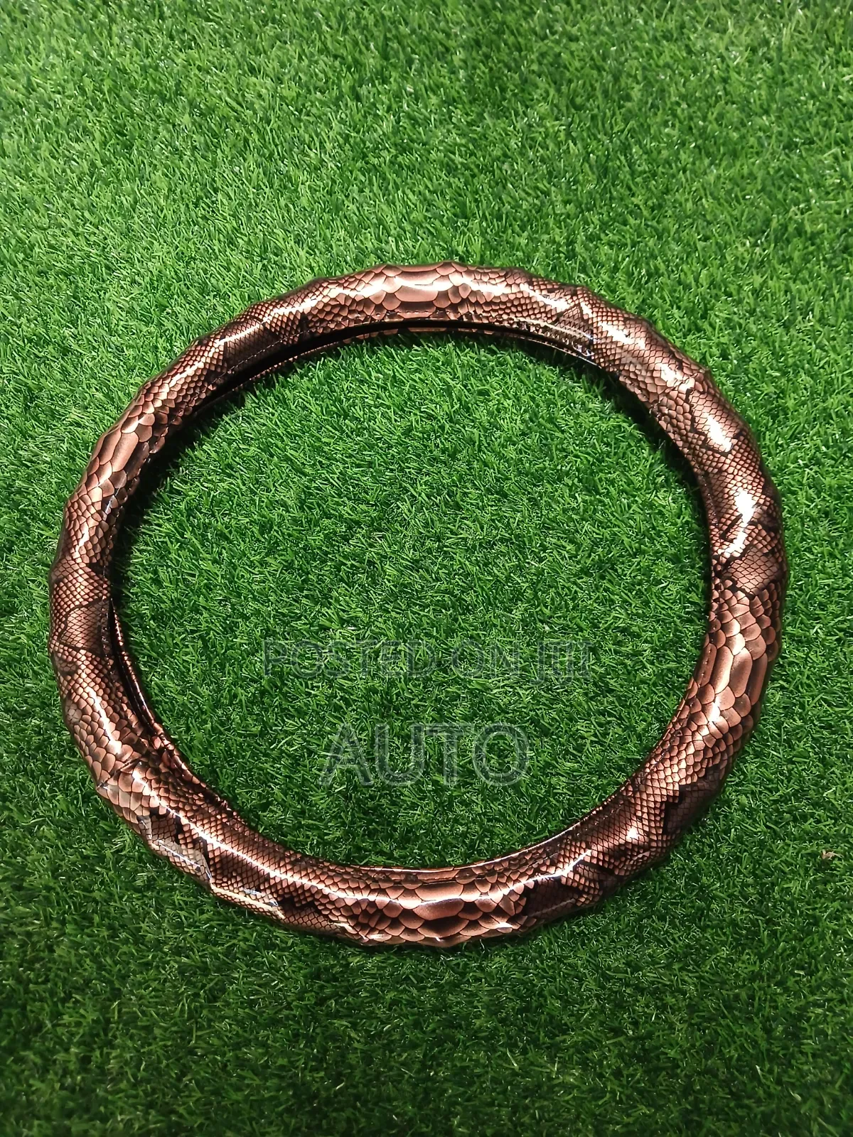 Premium Snake Skin Steering Wheel Cover – Universal Anti-Slip