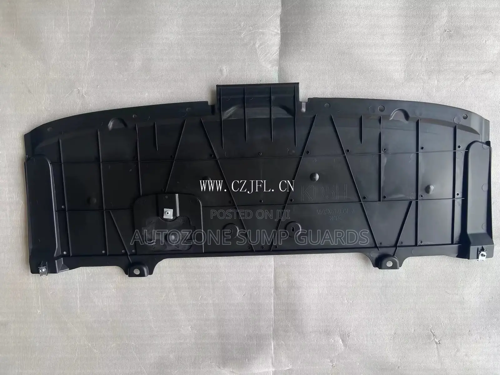 Car Body Kit /Front Engine Cover for Mazda Cx-5 2018 2019 Kd5h-5611y