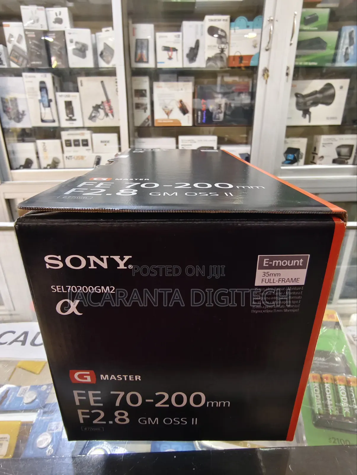 Sony Fe 70-200mm F/2.8 Gm Ii Oss Lens (Full-frame E-mount)