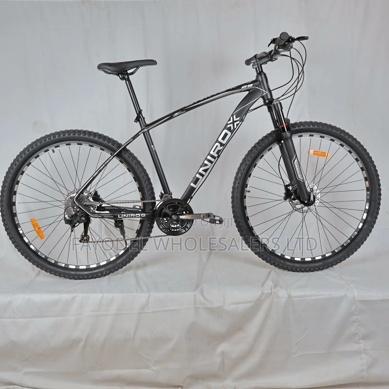 Unirox 29-Inch Mountain Bike – Strong, Stable Built for Adventure