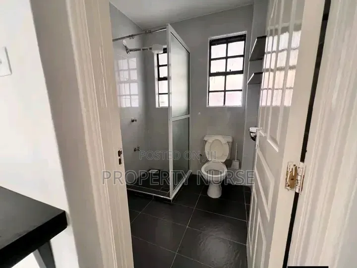 3bdrm Apartment in Gateway Mall Area for rent