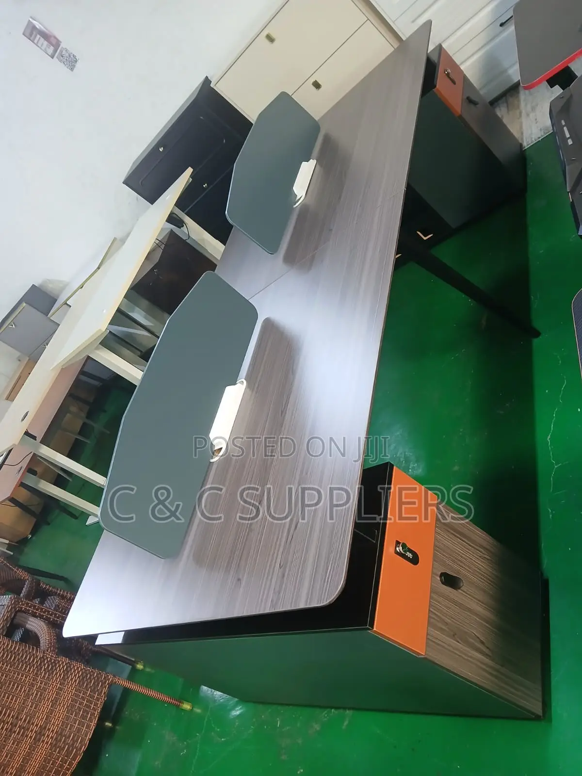 Office Workstations: 4-Way Modular Workstation With Drawers