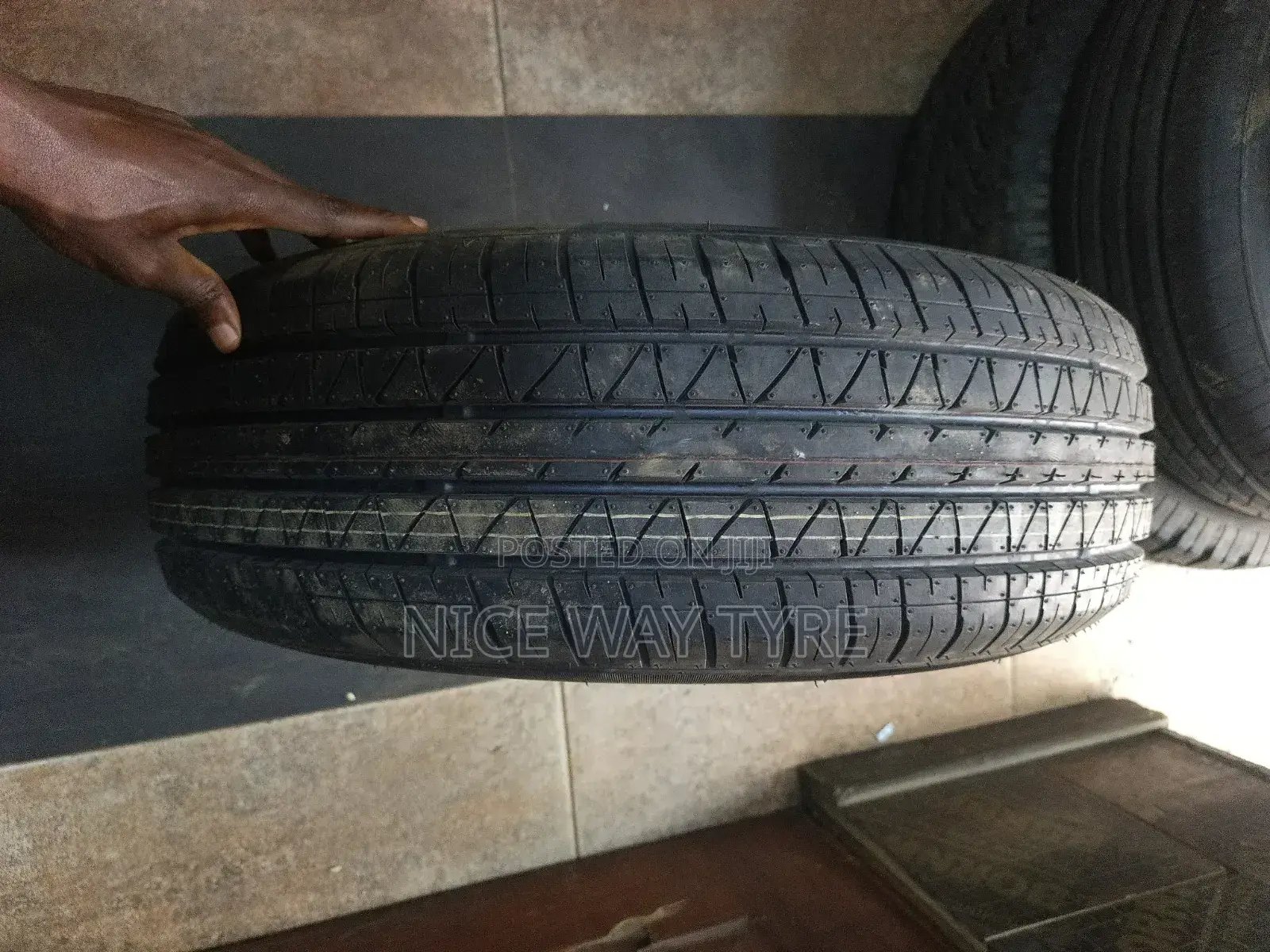 205/70/15 Maxtrek